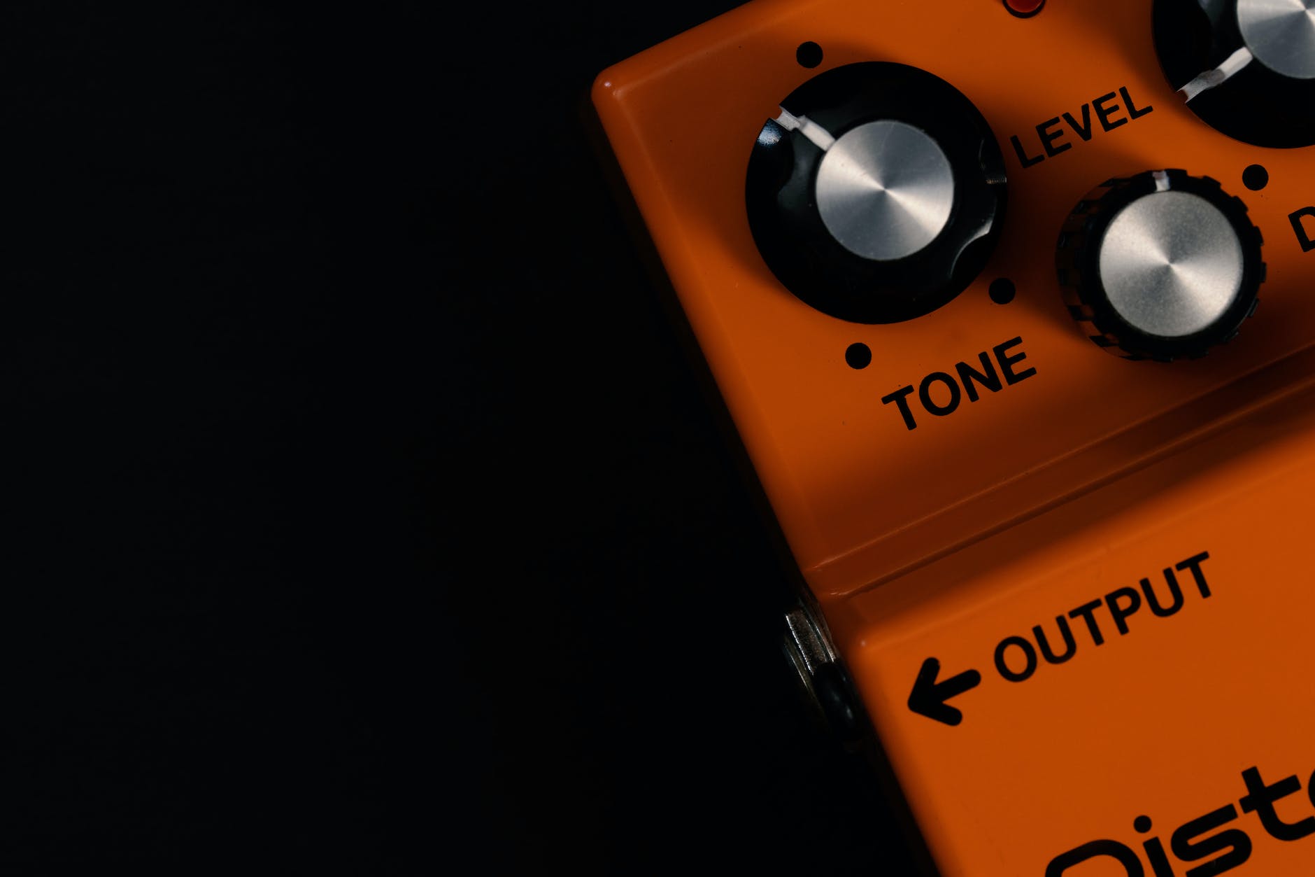 3 Uses for a Compressor Pedal for Metal Guitar